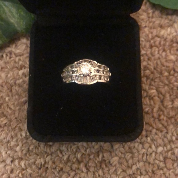 Women’s Sliver Ring - Picture 5 of 7